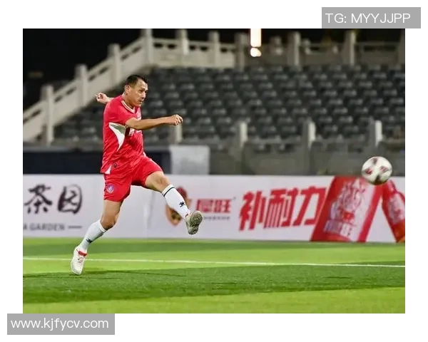 重庆足球队在钻石联赛中的耐力表现分析与启示