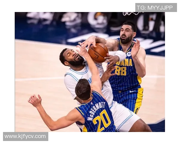 科洛科洛与库里对决精彩纷呈谁能在这场比赛中笑到最后